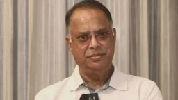 ইব্রাহিম কার্ডিয়াকের সিসিইউতে জ্বালানিমন্ত্রী ইকবাল হাসান মাহমুদ
