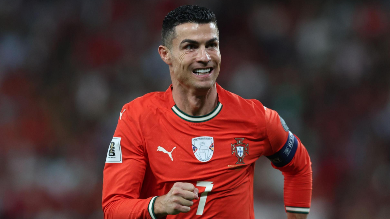 ৫০ বছর পর্যন্ত খেলতে চান রোনালদো