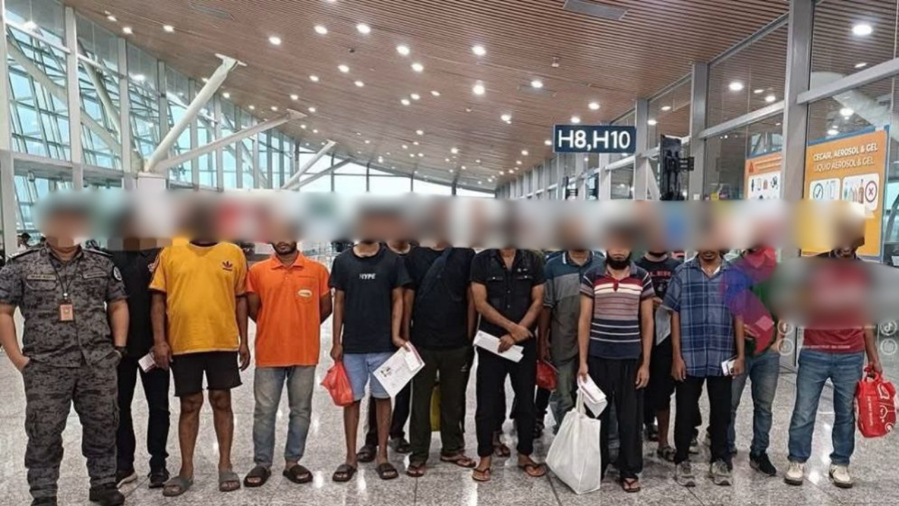 ৬৪ বাংলাদেশিকে ফেরত পাঠালো মালয়েশিয়া