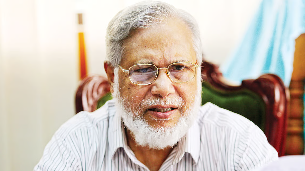 ৪ মামলায় সাবেক প্রধান বিচারপতি খায়রুল হকের জামিন