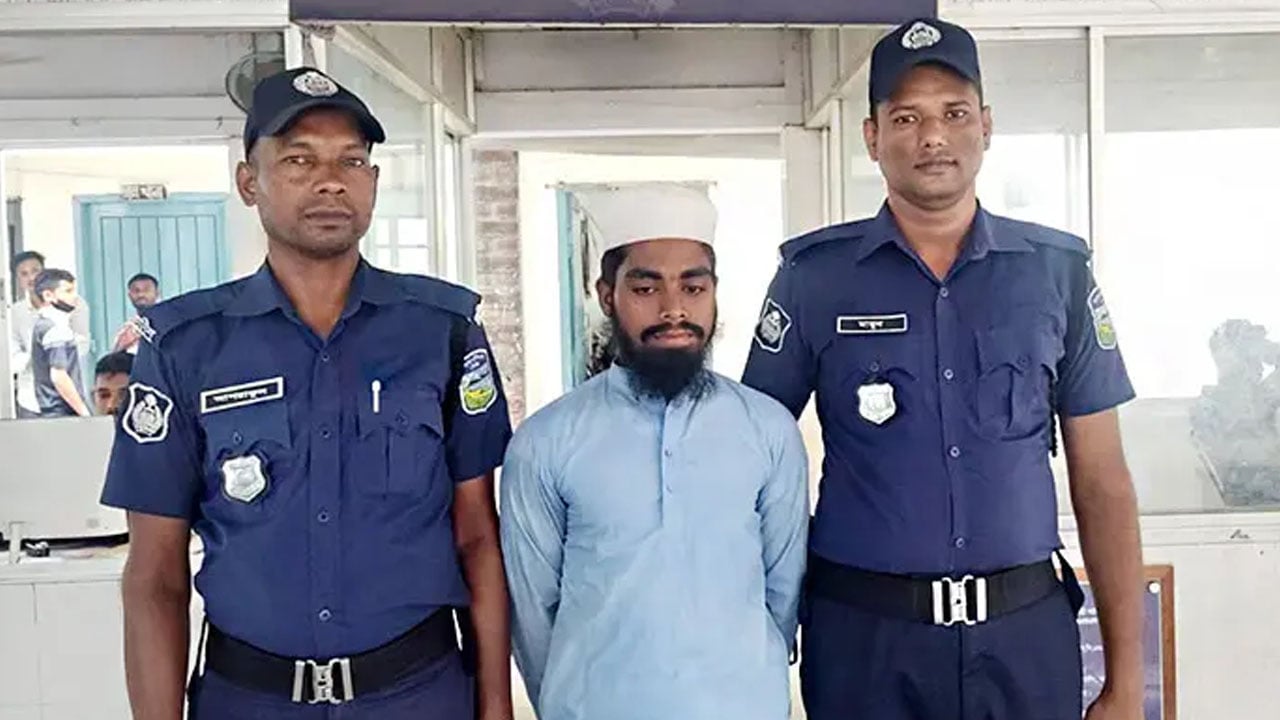 মাদ্রাসাছাত্রী অন্তঃসত্ত্বা, লজিং শিক্ষকের বিরুদ্ধে ধর্ষণের অভিযোগ