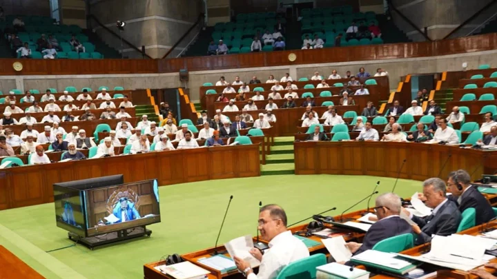 ২০২৭ শিক্ষাবর্ষ থেকে পাঠ্যবইয়ে যুক্ত হচ্ছে জুলাই অভ্যুত্থানের নানা বিষয়