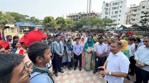 সাড়ে ৪ ঘণ্টায় ১৩ স্পট পরিদর্শন প্রধানমন্ত্রীর, হাসপাতাল-শিক্ষাপ্রতিষ্ঠান থেকে সরকারি কোয়ার্টার
