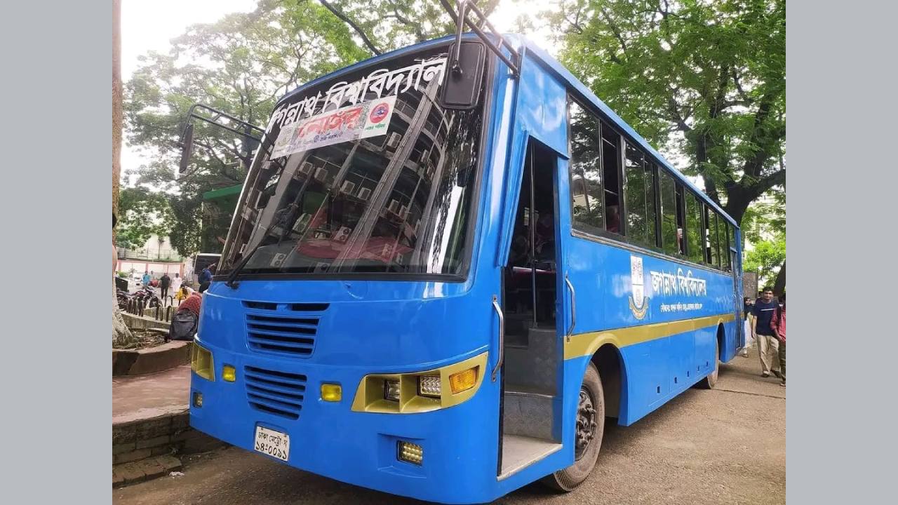 দুর্ঘটনার আগে ‘নোঙ্গর’ বাস