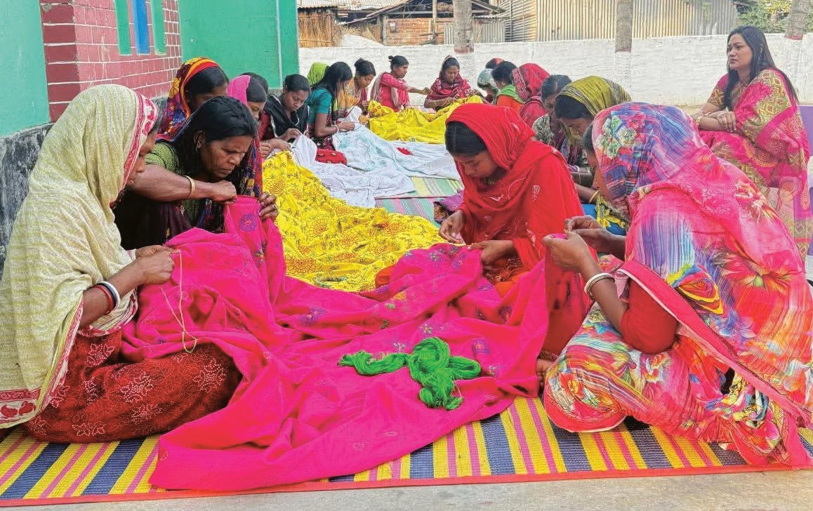 নকশিকাঁথা সেলাইয়ের আয়ে চলে স্কুল