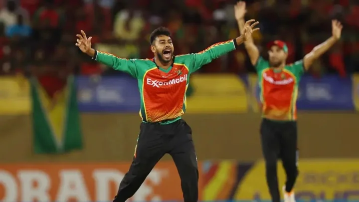 সিপিএলে অভিষেকেই নিজের জাত চেনালেন মিরাজ