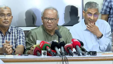 অন্য দেশের তুলনায় বাংলাদেশে জ্বালানি তেলের দাম কম: রিজভী