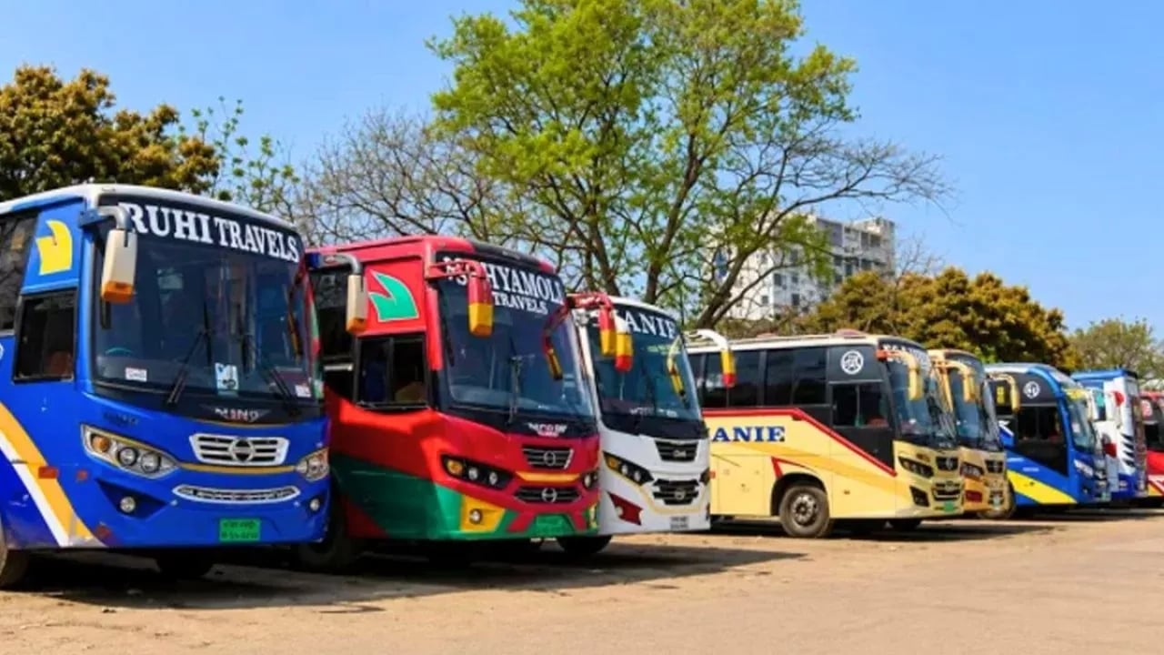 রাজশাহী থেকে সব রুটে বাস চলাচল বন্ধ