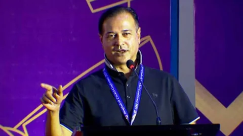 রাষ্ট্রের প্রয়োজনে শিল্পীদের পেটেভাতে ডাকার চেষ্টা করা হয়: আসিফ