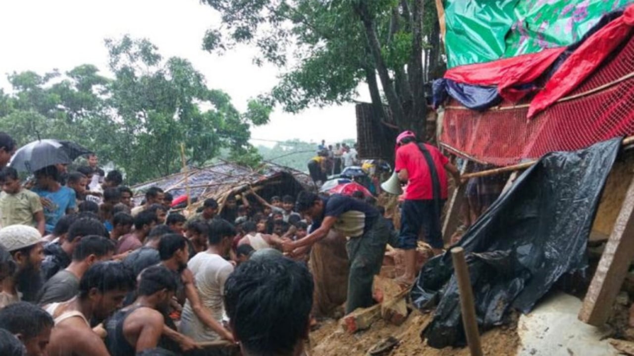 রোহিঙ্গা ক্যাম্পে পাহাড়ধসে ৫ মাদ্রাসা শিক্ষার্থীর মৃত্যু