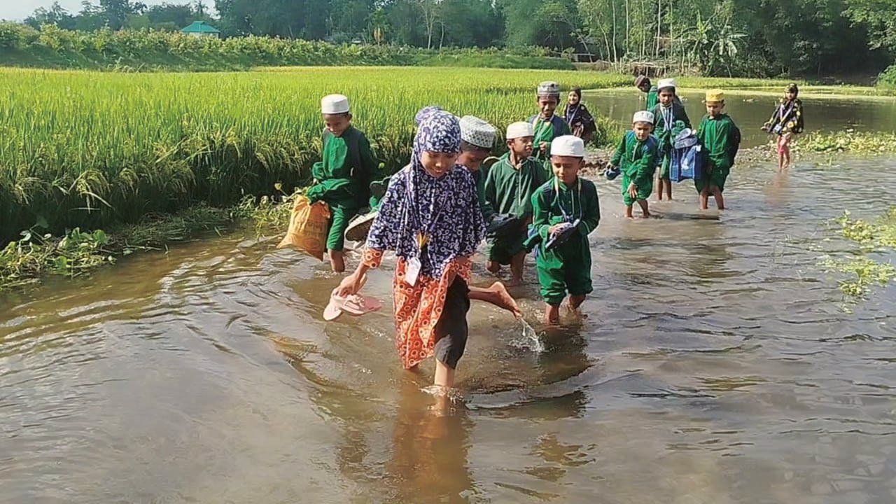 ঠিকাদারের গাফিলতিতে তিন অর্থবছরেও হয়নি কালভার্ট