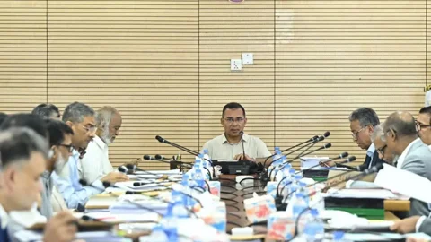 প্রধানমন্ত্রীর সভাপতিত্বে চলছে একনেক সভা
