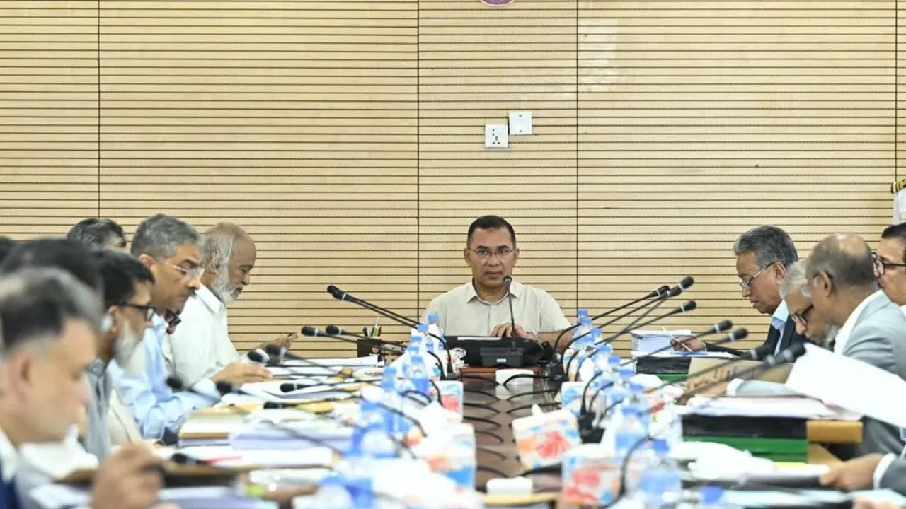 প্রধানমন্ত্রীর সভাপতিত্বে চলছে একনেক সভা