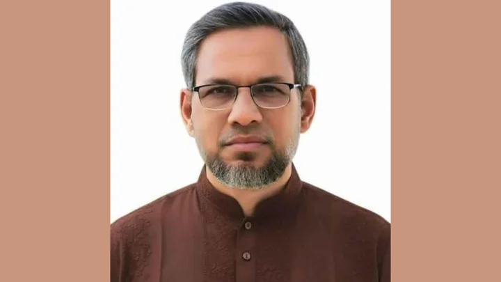 নারীর সঙ্গে আপত্তিকর অবস্থায় বিএনপির এমপি, ভিডিও ভাইরাল