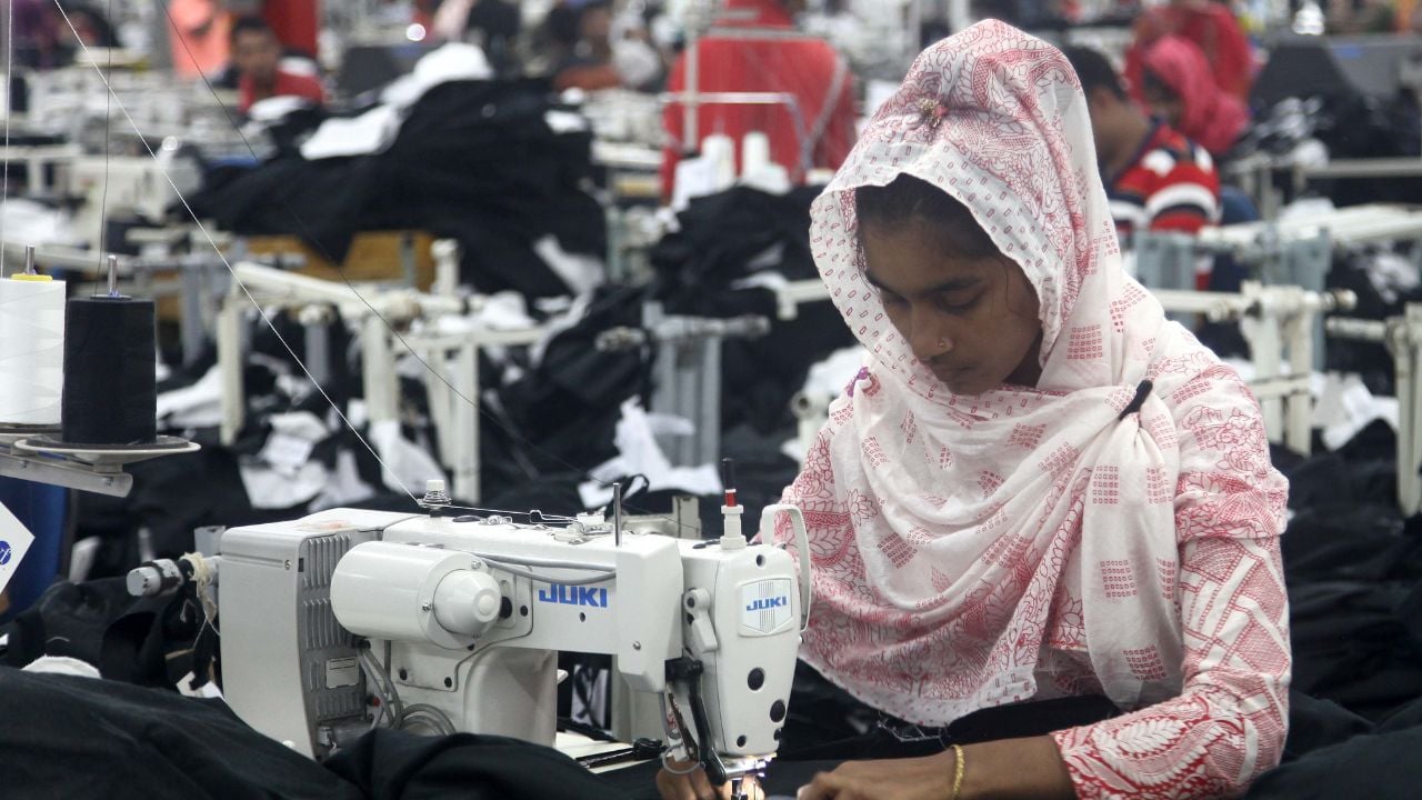 পোশাক রপ্তানিতে আবারও দ্বিতীয় বাংলাদেশ