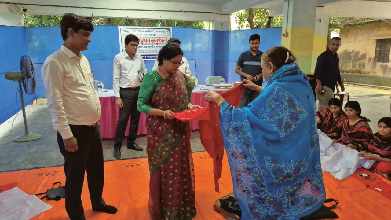 সরকারি শিশু পরিবারে নকশিকাঁথা প্রকল্পের উদ্বোধন