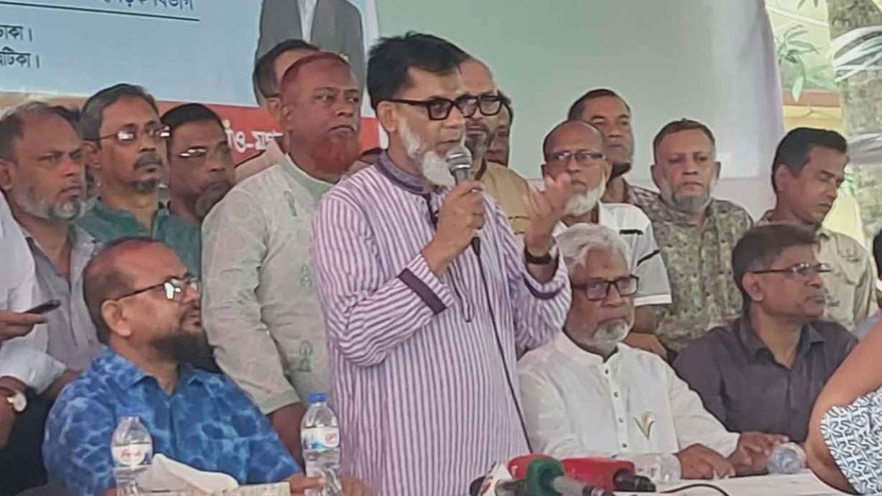 জনগণের দোরগোড়ায় সেবা পৌঁছে দিতে চায় সরকার: প্রতিমন্ত্রী হাবিব