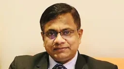 ফুটবল খেলতে গিয়ে হঠাৎ অসুস্থ, ফেরা হলো না উপসচিবের