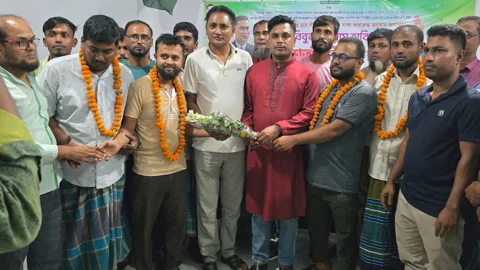 জামায়াতের অর্ধশতাধিক নেতাকর্মীর বিএনপিতে যোগদান