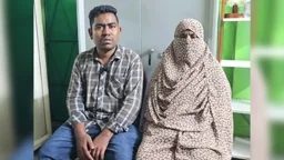অবশেষে আদালতের হস্তক্ষেপে ছেলের ঘরে ফিরলেন সেই মা