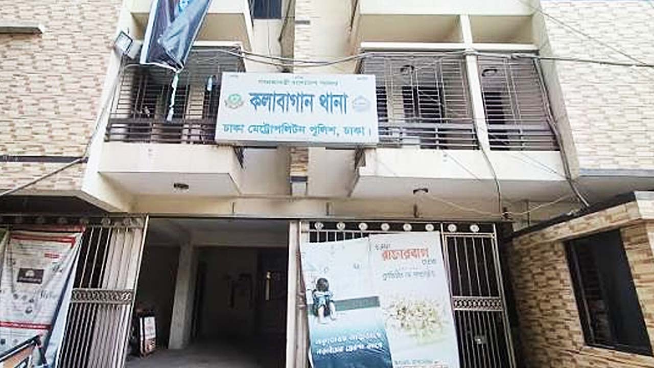 রাজধানীতে ছুরিকাঘাতে মা-মেয়ে নিহত, জামাতা আটক 1