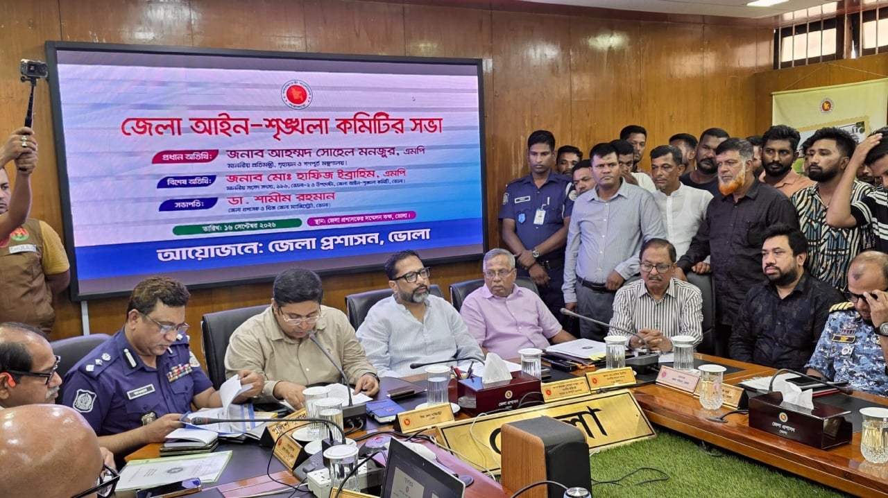 জনগণের নিরাপত্তা নিশ্চিত করা সরকারের প্রধান দায়িত্ব: গণপূর্ত প্রতিমন্ত্রী