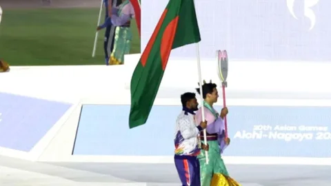 সমাপনী অনুষ্ঠানে না গিয়ে শপিংয়ে ব্যস্ত খেলোয়াড়রা