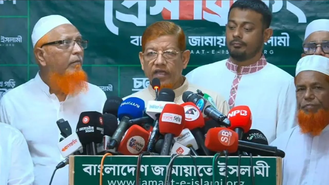 ‘ফ্যাসিবাদী কায়দায় দেশ শাসন করছে সরকার’