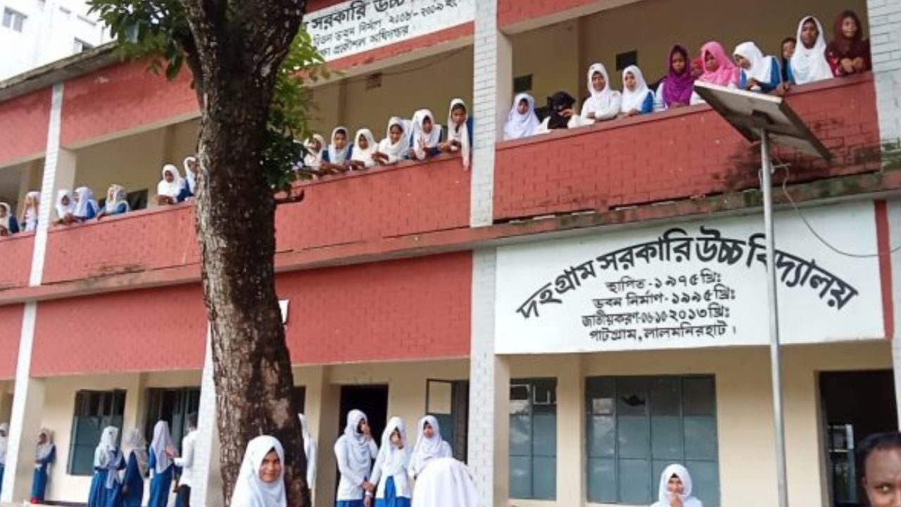 ৫১৪ শিক্ষার্থীর শিক্ষক মাত্র একজন