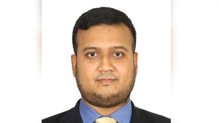 এসিল্যান্ডকে দুর্নীতি নিয়ে প্রশ্ন করায় সাংবাদিকের বাড়িতে ‘মাদক উদ্ধারের’ অভিযান