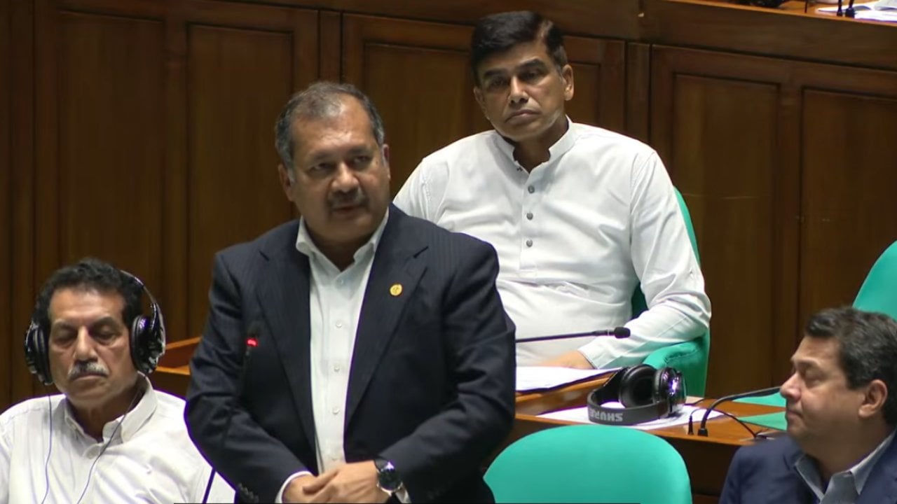 এআই চ্যালেঞ্জ মোকাবিলায় ২ প্রকল্প নিয়েছে সরকার