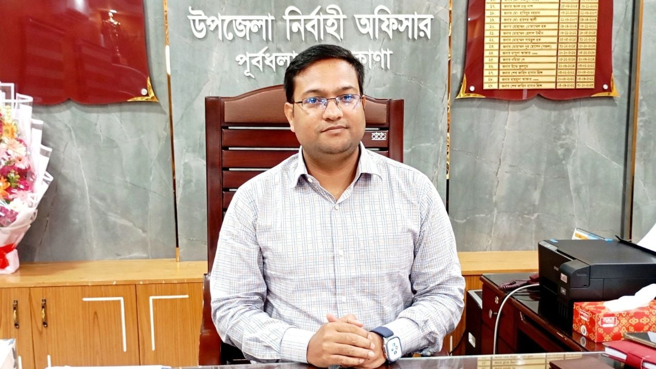 ‘ধরে ধরে আমাদের বলবেন,’ ছাত্রলীগের মিছিল প্রসঙ্গে ইউএনও