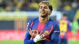 আবারও সেরা তরুণ ফুটবলারের দৌড়ে ইয়ামাল
