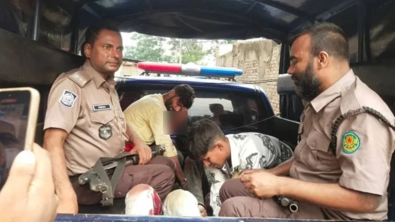 মোহাম্মদপুরে ছিনতাইকারীদের হামলায় ওসি-এসআই আহত