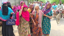 রাতে বাড়ি ফিরেননি ব্যবসায়ী, সকালে মিলল গলা কাটা লাশ