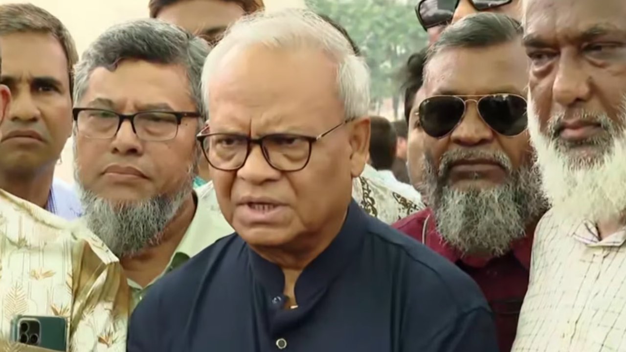 ‘শেখ হাসিনাকে বক্তব্যের সুযোগ দিয়ে জুলাই শহীদদের অসম্মান করেছে ভারত’