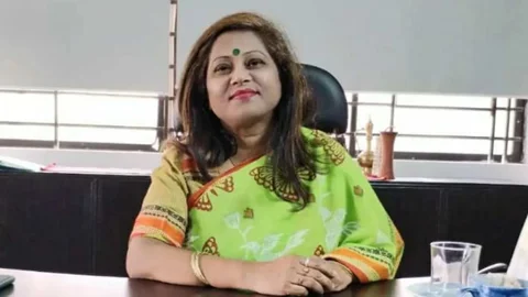 অধ্যাপক জিনাত হুদার বহিষ্কারে প্রগতিশীল শিক্ষক সমাজের ক্ষোভ