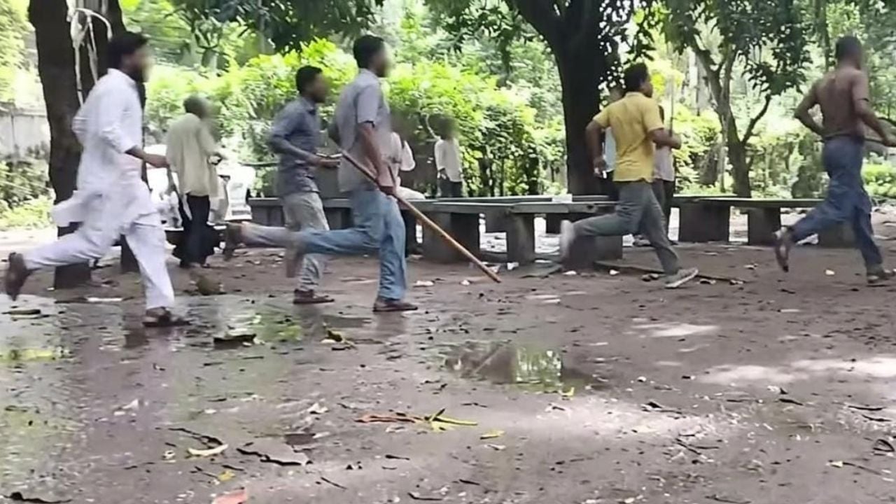জবি ছাত্রদলের দুই গ্রুপের সংঘর্ষ, আহত ২