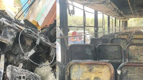 আগুনে পুড়লো জগন্নাথ বিশ্ববিদ্যালয়ের ‘নোঙ্গর’ বাস