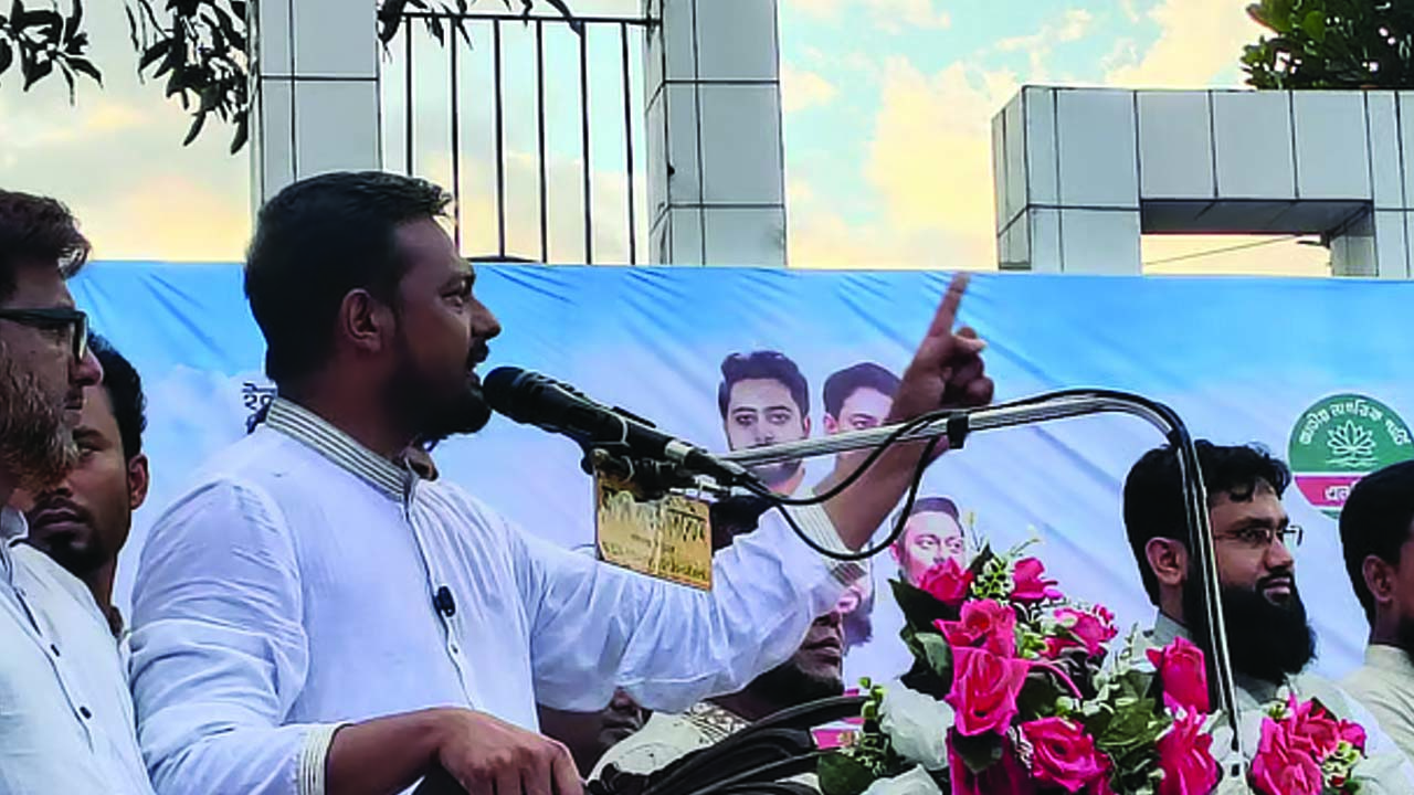 বেশিদিন সরকার চালাতে পারবে না তারেক রহমান: নাসীরুদ্দীন পাটওয়ারী