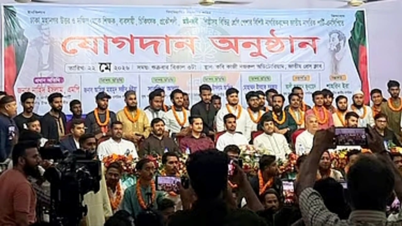 সরকার ভায়োলেন্স চাইলে আমরা জবাব দিবো: আসিফ মাহমুদ