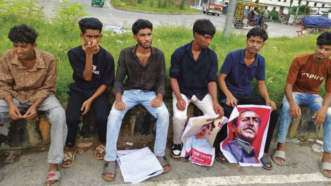 নারায়ণগঞ্জে নিষিদ্ধ ছাত্রলীগের ১২ কর্মী আটক