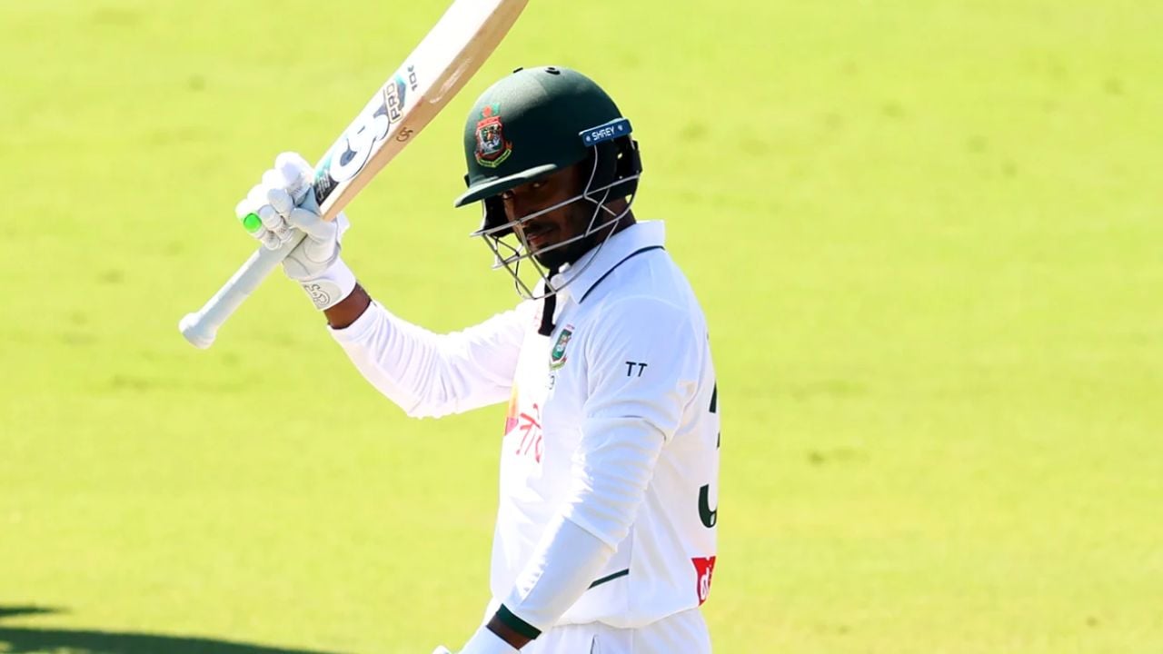 ১৭ রানে পিছিয়ে লাঞ্চে বাংলাদেশ, চাপে অস্ট্রেলিয়া