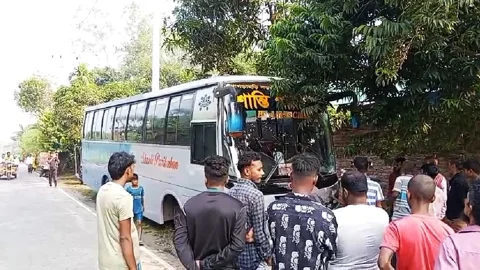 জামালপুরে বাসচাপায় শাশুড়ি-পুত্রবধূ নিহত