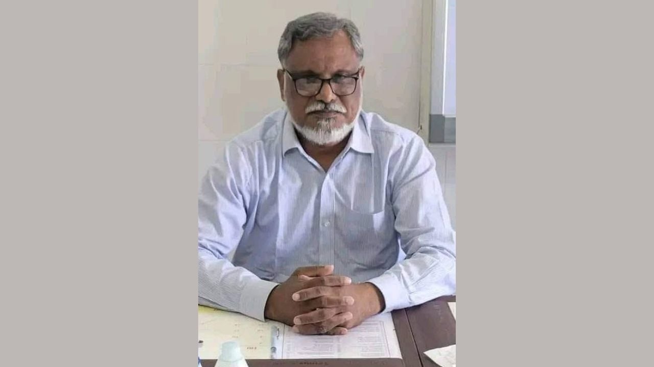 ‘সাংবাদিকদের টয়লেট পরিষ্কারের দায়িত্ব দেওয়া উচিত’