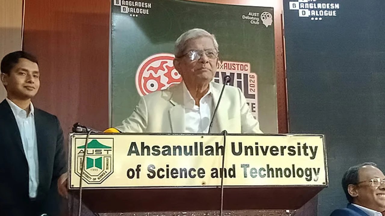 দৈনিক ১৮ ঘণ্টা কাজ করেন প্রধানমন্ত্রী: মির্জা ফখরুল