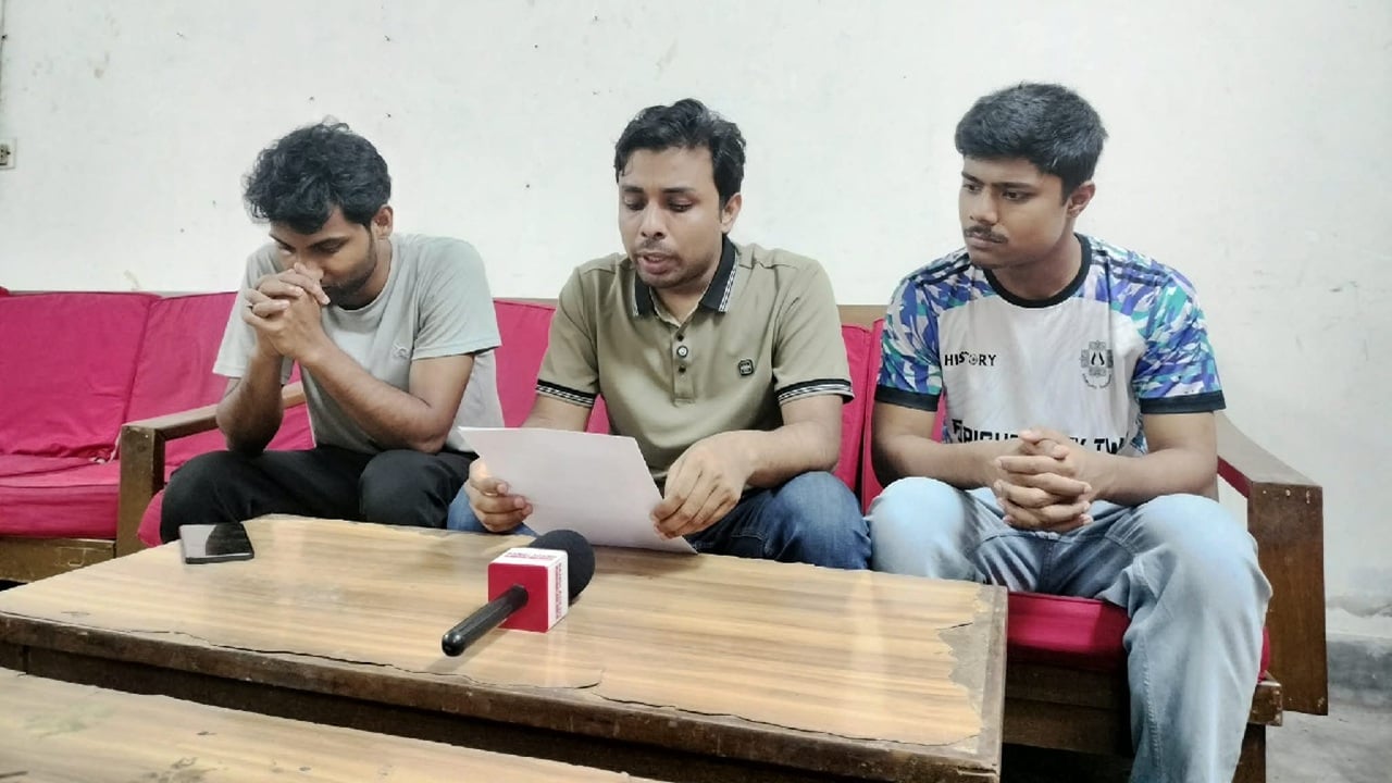 হাতিয়ায় জাবি ছাত্রদল নেতার বাড়িতে হামলার অভিযোগ