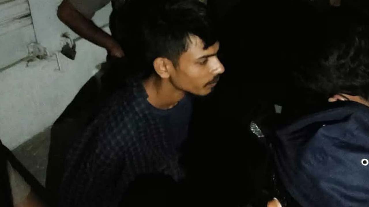 নরসিংদী জেল ভেঙে পালানো ‘জঙ্গি’ জুয়েল বোমাসহ গ্রেপ্তার