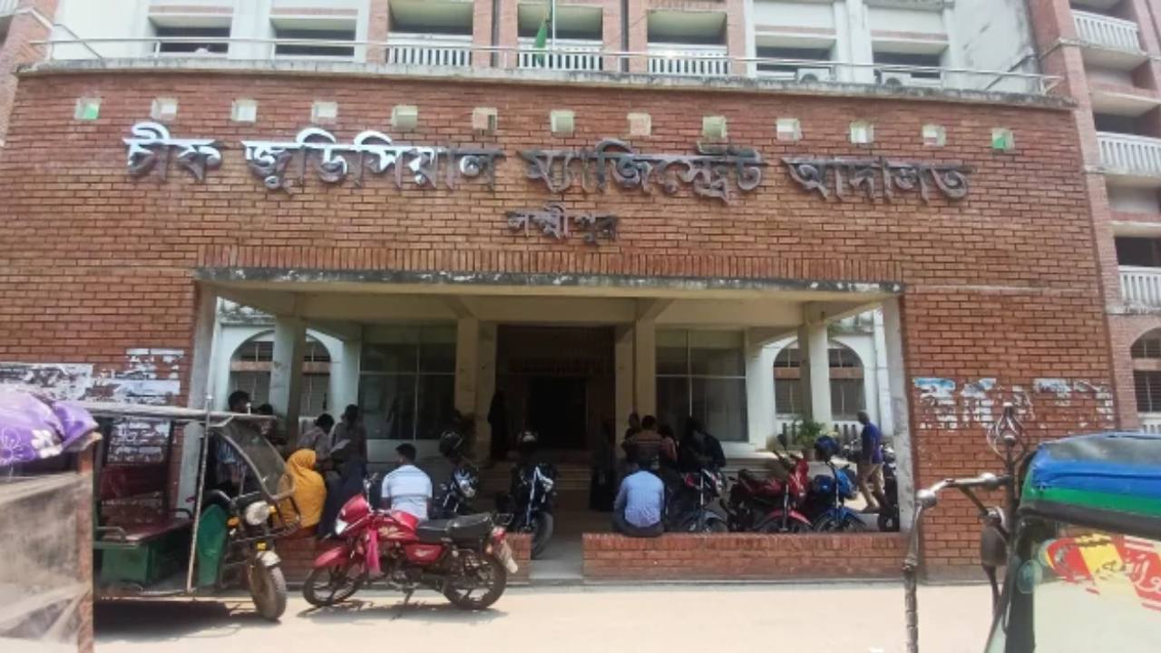 সাত পুলিশ সদস্যের নামে মামলা, বিচার বিভাগীয় তদন্তের নির্দেশ 