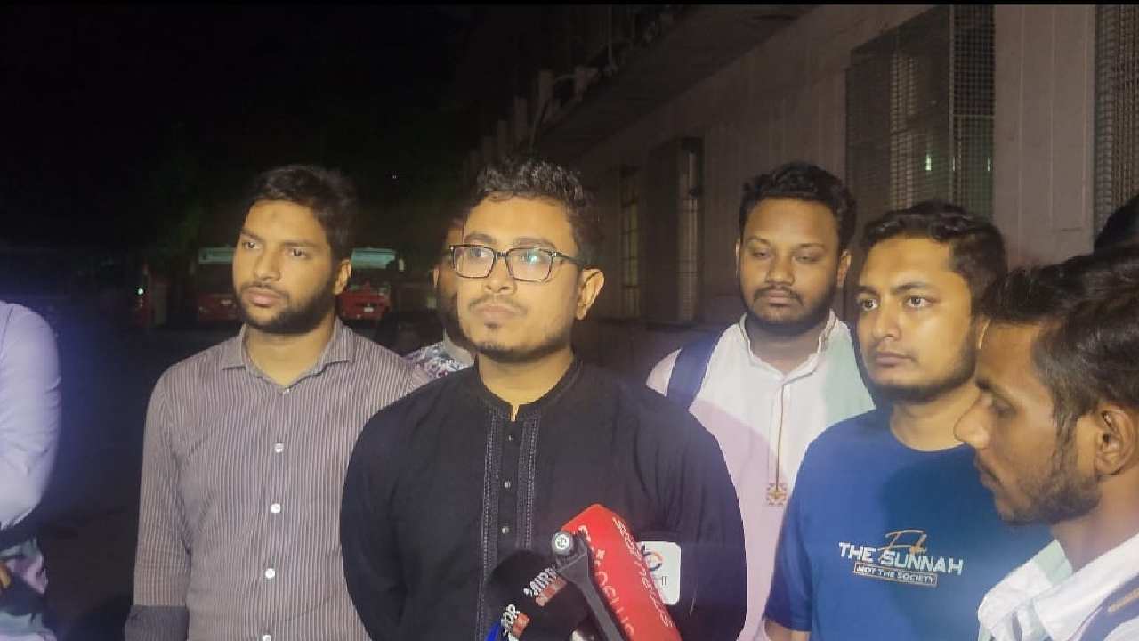নির্যাতিত শিক্ষার্থীর বর্ণনা শুনে ক্ষমা চেয়েছেন ঢাবি ভিসি: সাদিক কায়েম